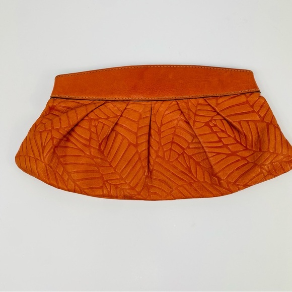 Fossil Leather Clutch Purse - Picture 2 of 9